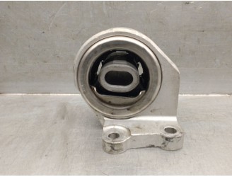 Recambio de soporte motor para land rover discovery v (l462) 2.0 sd4 4x4 referencia OEM IAM HPLA6068AC LR105425 