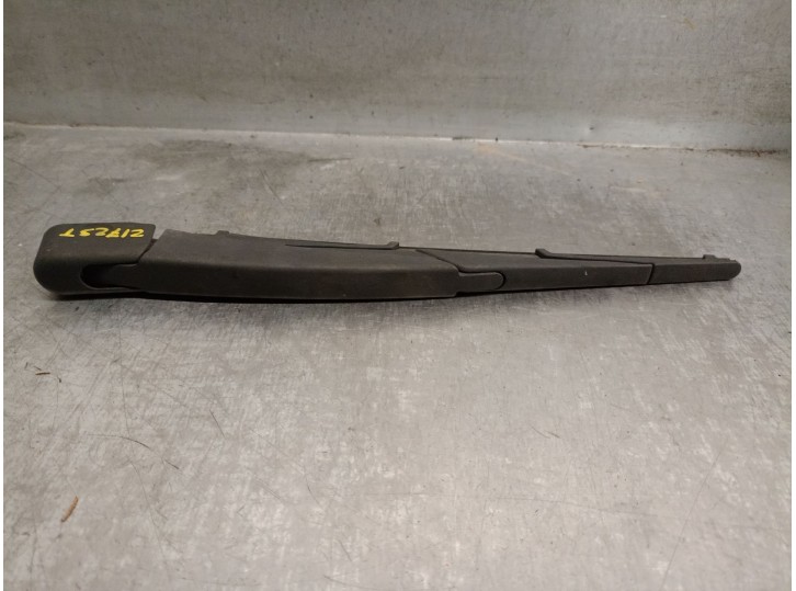 Recambio de brazo limpia trasero para ford focus iv turnier (hp) 1.0 ecoboost referencia OEM IAM BM5117406AC 1786301 