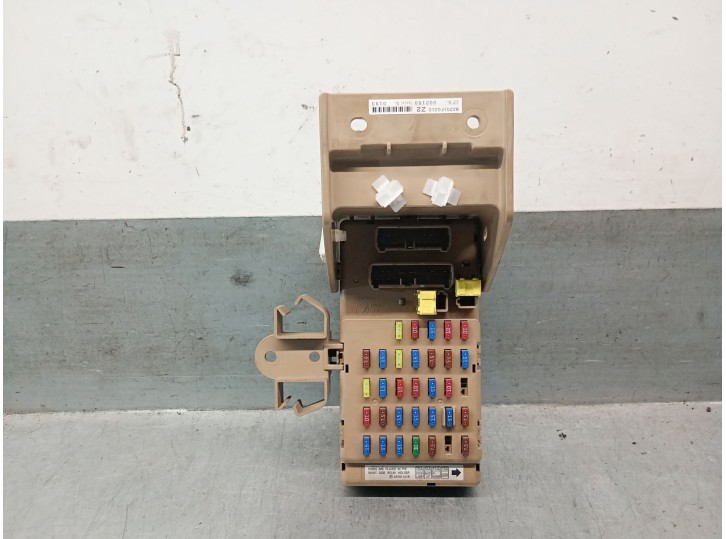 Recambio de caja reles / fusibles para subaru forester (sh_) 2.0 d awd (shh) referencia OEM IAM 82201FG010  