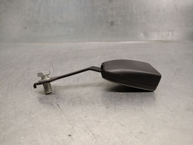 Recambio de enganche cinturon para iveco daily vi furgoneta 33s15, 35s15, 35c15 referencia OEM IAM 33003230 500329326 