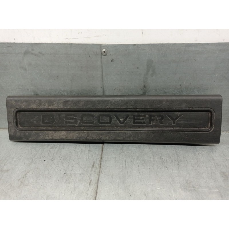 Recambio de moldura para land rover discovery v (l462) 2.0 sd4 4x4 referencia OEM IAM HY3213201AA  