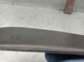 Recambio de molduras delanteras para land rover discovery v (l462) 2.0 sd4 4x4 referencia OEM IAM HY3216N740A  L0270725A