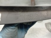 Recambio de molduras delanteras para land rover discovery v (l462) 2.0 sd4 4x4 referencia OEM IAM HY3216N740A  L0270725A