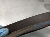 Recambio de molduras delanteras para land rover discovery v (l462) 2.0 sd4 4x4 referencia OEM IAM HY3216N741A  L0270727A