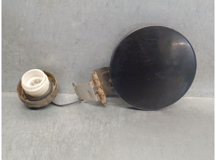 Recambio de tapa exterior combustible para ssangyong korando (kj) 2.9 td referencia OEM IAM 6361006001 6361006001 