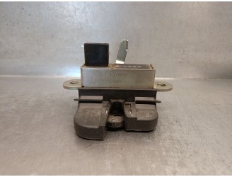 Replacement trunk / tailgate lock for Seat Altea (5P1) 1.9 TDI OEM IAM reference 5P0827505B 5P0827505D 