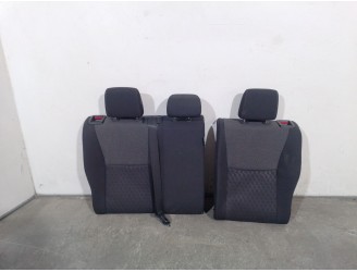 Recambio de asientos traseros para toyota yaris (_p21_, _pa1_, _ph1_) 1.5 hybrid (mxph10) referencia OEM IAM 