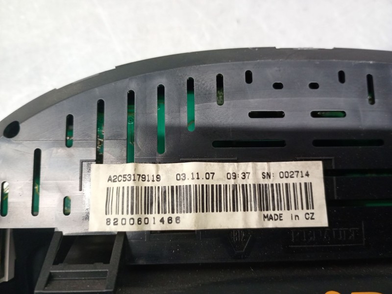 Recambio de cuadro instrumentos para renault twingo ii (cn0_) 1.2 (cn0d) referencia OEM IAM 8200725329 8200725329 8200601466