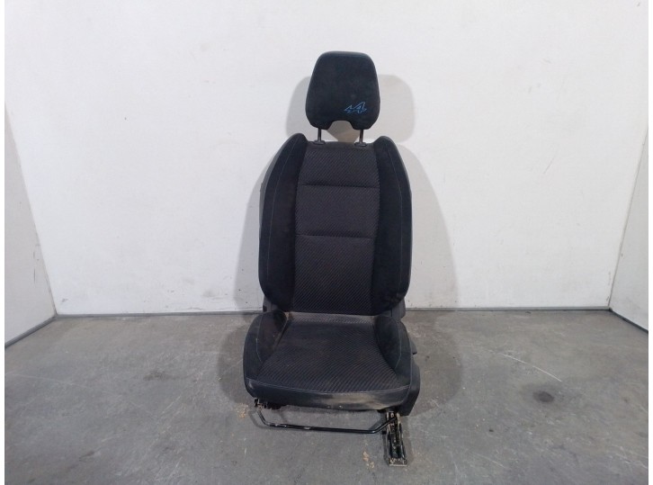 Recambio de asiento delantero izquierdo para renault austral tce 130 referencia OEM IAM 