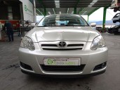 toyota corolla (_e12_) del año 2004