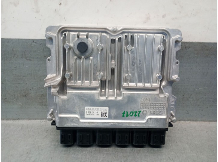 Recambio de centralita motor uce para bmw 1 (f40) 118 i referencia OEM IAM 5A23E01 0261S103G0 BOSH