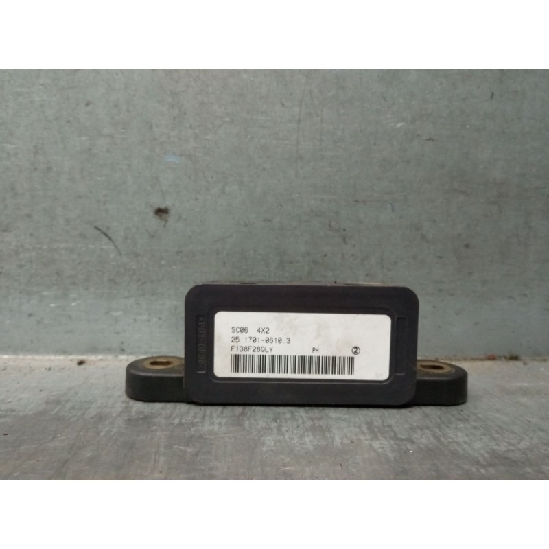 Recambio de centralita motor uce para dodge caliber 2.0 crd referencia OEM IAM 25170106103  