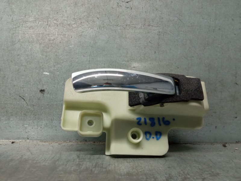 Recambio de maneta interior delantera derecha para dodge caliber 2.0 crd referencia OEM IAM 186204471 1DC18SZ0AB 