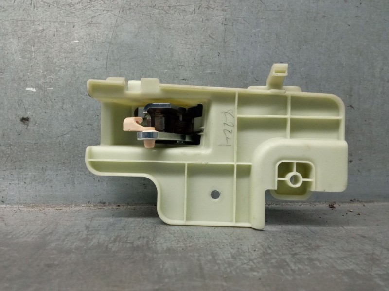 Recambio de maneta interior delantera derecha para dodge caliber 2.0 crd referencia OEM IAM 186204471 1DC18SZ0AB 