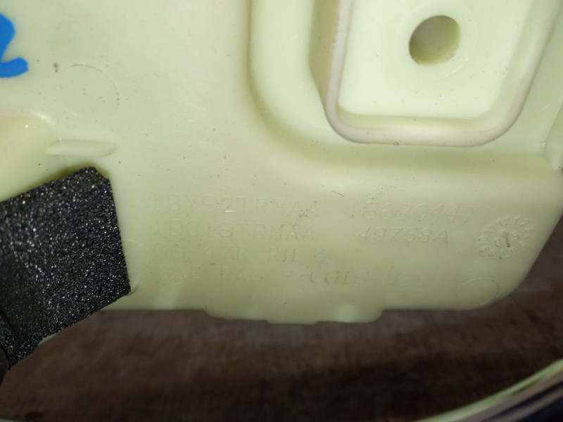 Recambio de maneta interior delantera derecha para dodge caliber 2.0 crd referencia OEM IAM 186204471 1DC18SZ0AB 