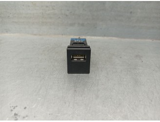 Recambio de modulo electronico para toyota yaris (_p21_, _pa1_, _ph1_) 1.5 hybrid (mxph10) referencia OEM IAM 861900D030 861900D