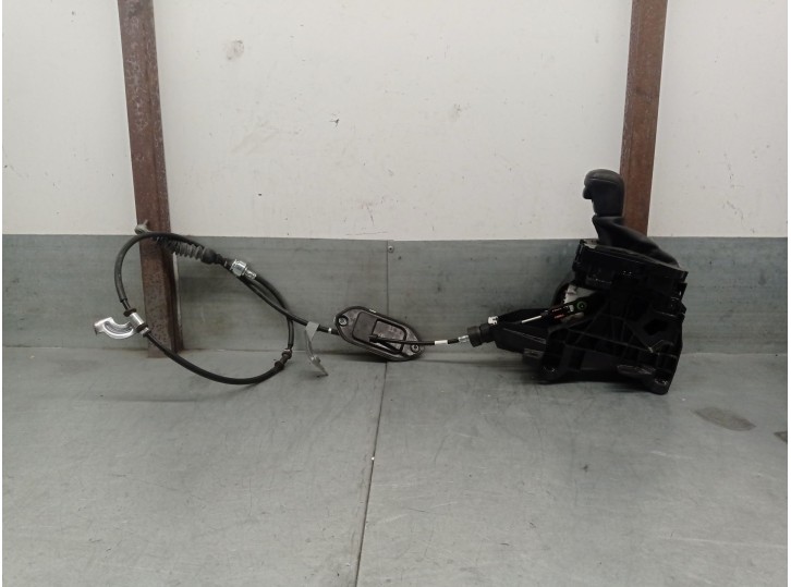 Recambio de palanca cambio para toyota yaris (_p21_, _pa1_, _ph1_) 1.5 hybrid (mxph10) referencia OEM IAM 33560F4050 33560F4050 