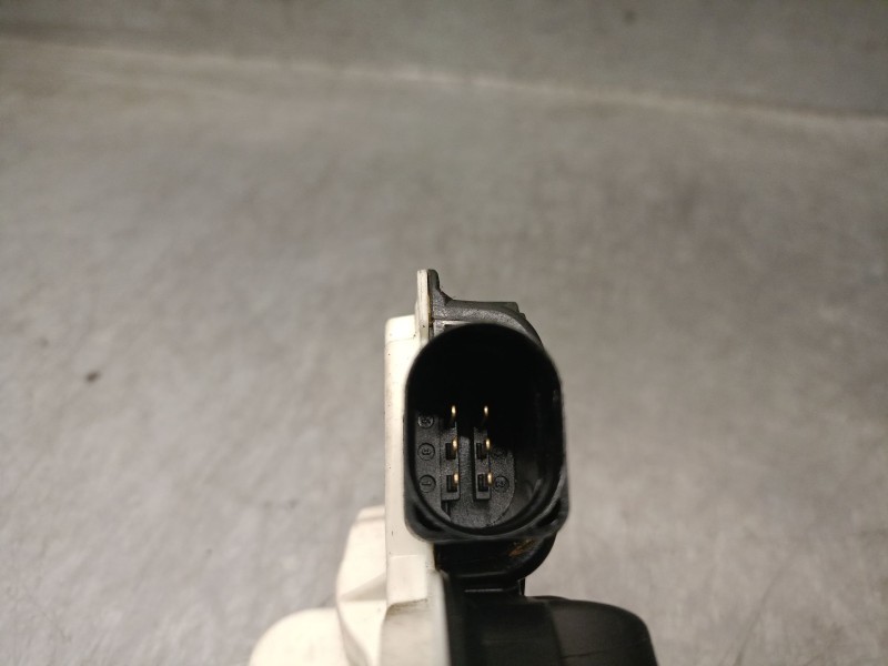 Recambio de cerradura puerta delantera derecha para volkswagen cc referencia OEM IAM 5n1837016F 5n1837016F 