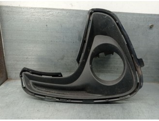 Recambio de molduras delanteras para toyota yaris (_p21_, _pa1_, _ph1_) 1.5 hybrid (mxph10) referencia OEM IAM 521120D250  