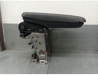 Recambio de apoyabrazos central para toyota yaris (_p21_, _pa1_, _ph1_) 1.5 hybrid (mxph10) referencia OEM IAM 58905K0020C1 5890