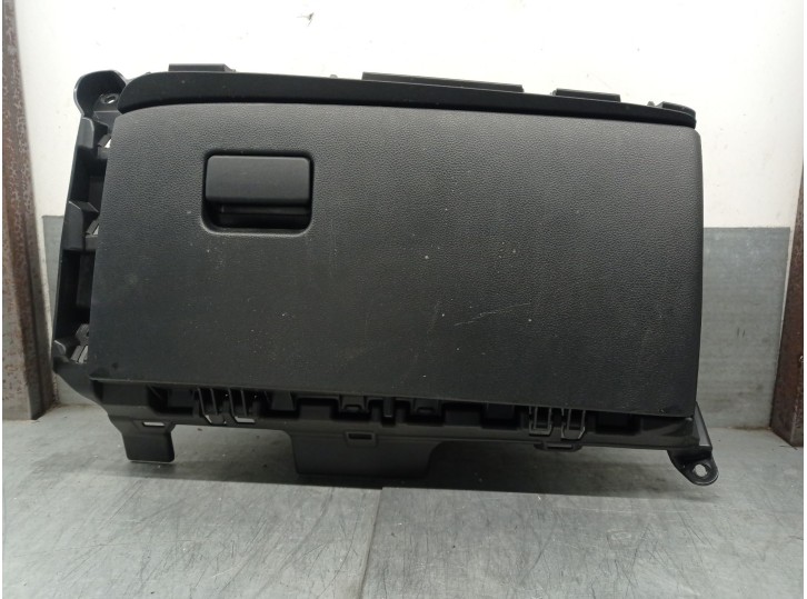 Recambio de guantera para toyota yaris (_p21_, _pa1_, _ph1_) 1.5 hybrid (mxph10) referencia OEM IAM 55550K0030 55550K0030C0 5555