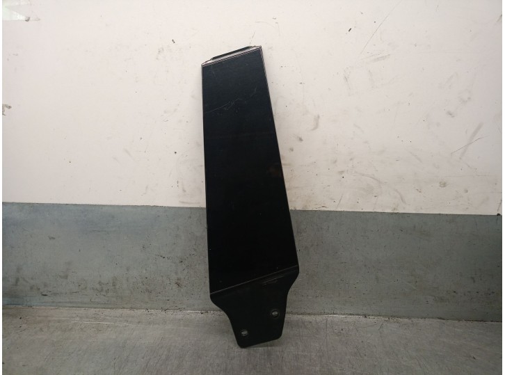 Recambio de moldura para volkswagen cc referencia OEM IAM 3C8853317 3C8853317B 