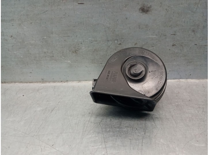 Recambio de claxon para bmw 1 (f40) 118 i referencia OEM IAM 7933222 1337933222 