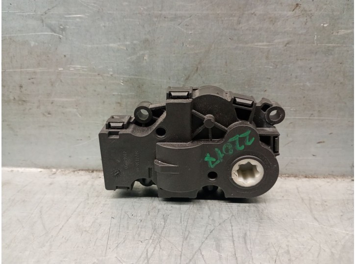 Recambio de motor apertura trampillas climatizador para bmw 1 (f40) 118 i referencia OEM IAM 64119384023 64119384023 