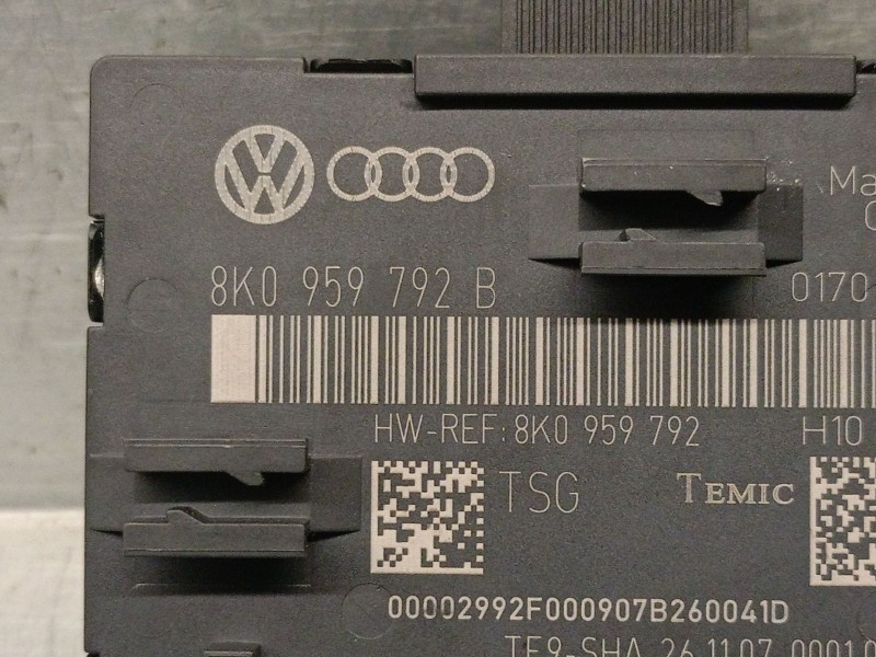 Recambio de centralita cierre para audi a4 b8 (8k2) 2.0 tdi referencia OEM IAM   TEMIC