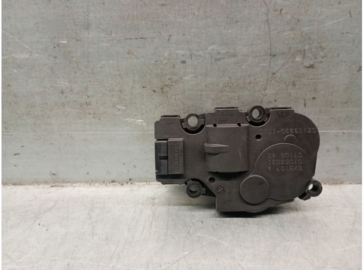 Recambio de motor apertura trampillas climatizador para bmw 1 (f40) 118 i referencia OEM IAM 64119384023 64119384023 