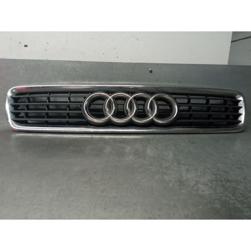 Recambio de rejilla delantera para audi a4 b5 (8d2) 1.9 tdi referencia OEM IAM 8D0853651R  