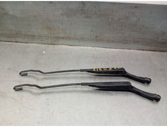 Recambio de brazo limpia delantero derecho para volvo 460 (464) 2.0 referencia OEM IAM 3436456  3471411