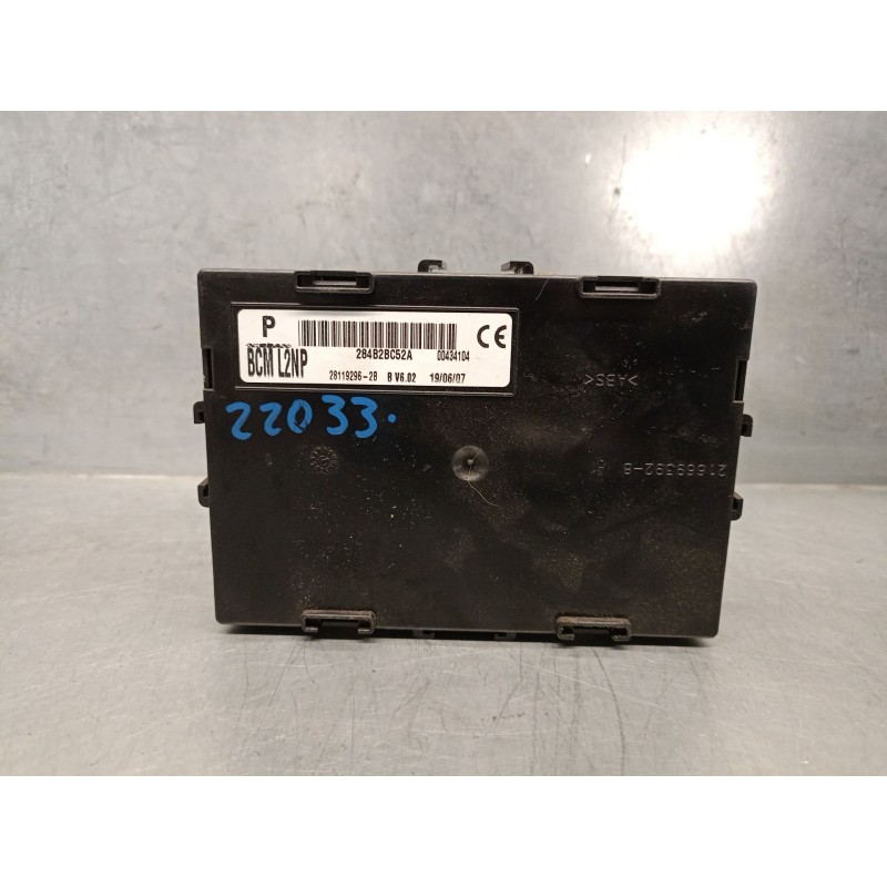 Recambio de caja reles / fusibles para nissan micra iii (k12) 1.2 16v referencia OEM IAM 284B2BC52A  