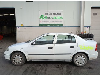 opel astra g sedán (t98) del año 1999