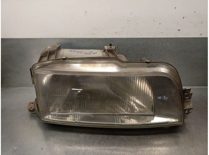 Replacement right headlight for Renault 21 Sedan (L48_) 1.7 (L48E) OEM IAM reference 7701032011 7701032011 