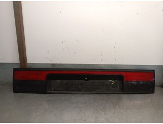 Recambio de piloto trasero central para renault 21 sedán (l48_) 1.7 (l48e) referencia OEM IAM 7700792915 7701034279 