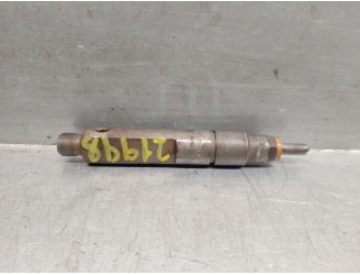 Recambio de inyector para volvo s40 i (644) 1.9 di referencia OEM IAM 7700875036 0432193753 BOSCH