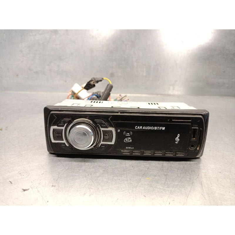 Recambio de sistema audio / radio cd para ssangyong rodius i 2.7 xdi referencia OEM IAM 60WX4  