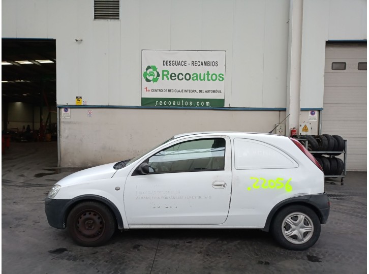 opel corsa c (x01) del año 2002