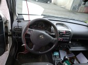 opel corsa c (x01) del año 2002