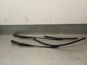 Recambio de brazo limpia delantero derecho para bmw 1 (f40) 118 i referencia OEM IAM 745395906 