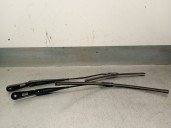 Recambio de brazo limpia delantero derecho para bmw 1 (f40) 118 i referencia OEM IAM 745395906  