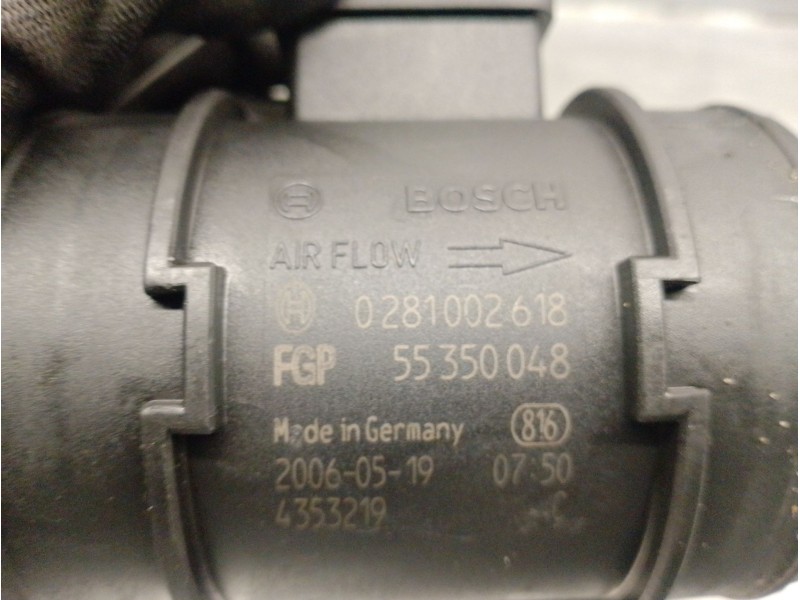 Recambio de caudalimetro para fiat grande punto (199_) 1.9 d multijet referencia OEM IAM 55350048  55350048 BOSCH