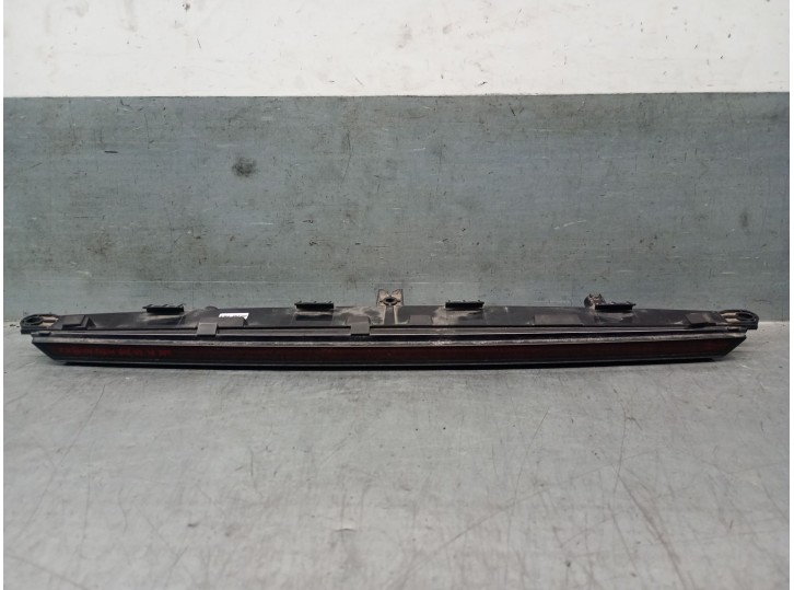 Recambio de luz central de freno para bmw 1 (f40) 118 i referencia OEM IAM 63257450659 63257450659 01373100 HELLA