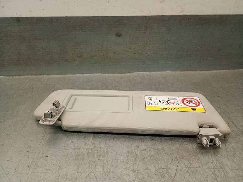 Recambio de parasol derecho para seat arona (kj7, kjp) 1.0 tsi referencia OEM IAM 5G0857552 5G0857552 