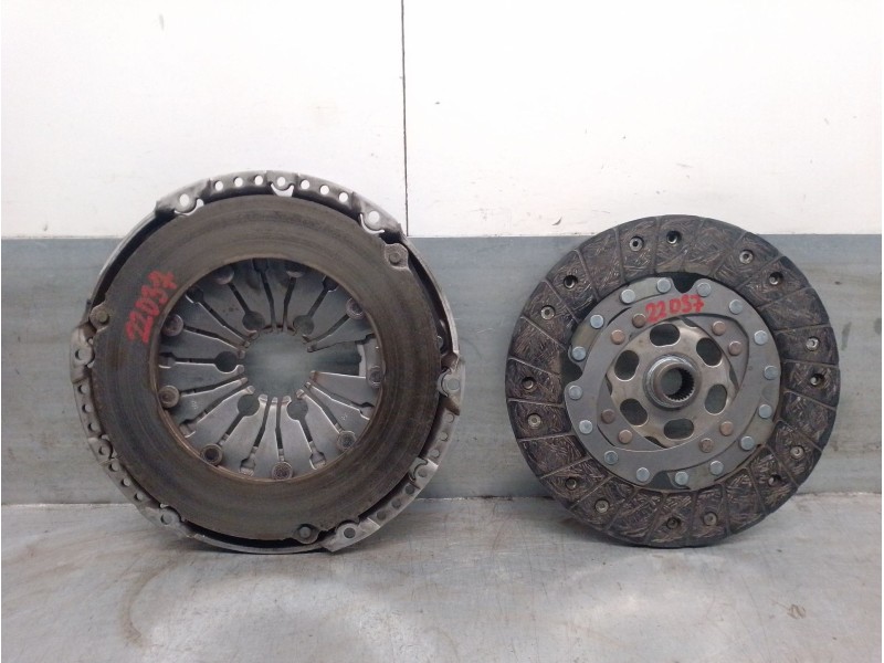 Recambio de kit embrague para seat leon (1m1) 1.9 tdi referencia OEM IAM 038141025DX 038141025DX 1864527337 SACHS