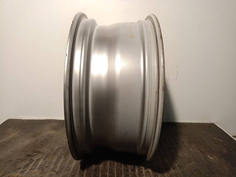Recambio de llanta para bmw 1 (f40) 118 i referencia OEM IAM 8053523 R177.5JX17H2IS54 