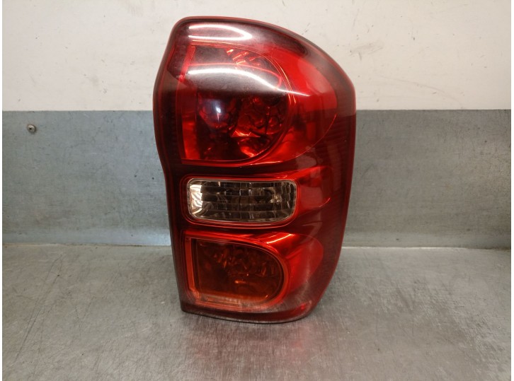 Replacement rear right light for Toyota RAV 4 II (_A2_) 2.0 D 4WD (CLA20_, CLA21_) OEM IAM reference 8155142040 81551420