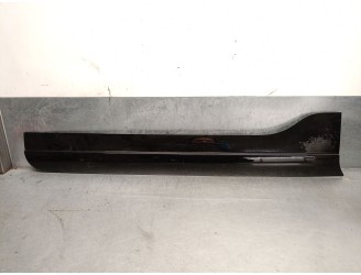 Recambio de moldura para land rover discovery v (l462) 2.0 sd4 4x4 referencia OEM IAM HY3251777AD LR112411 