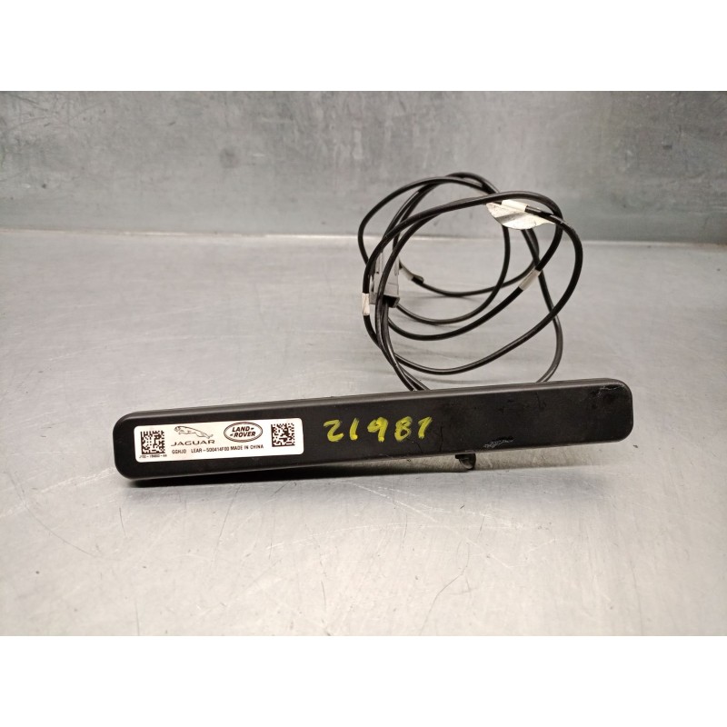 Recambio de antena para land rover discovery v (l462) 2.0 sd4 4x4 referencia OEM IAM JY3215K602AA LR112611 